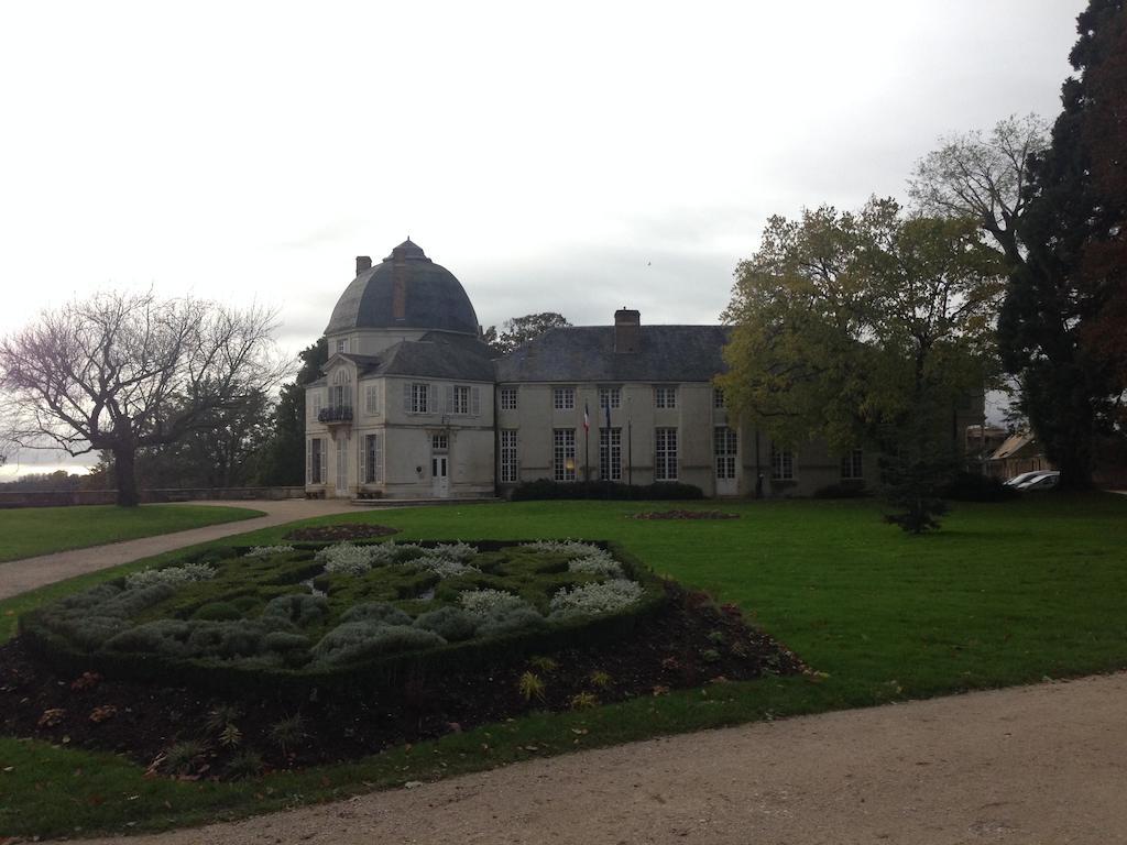 Hôtel la Capitainerie Châteauneuf-sur-Loire Exterior foto